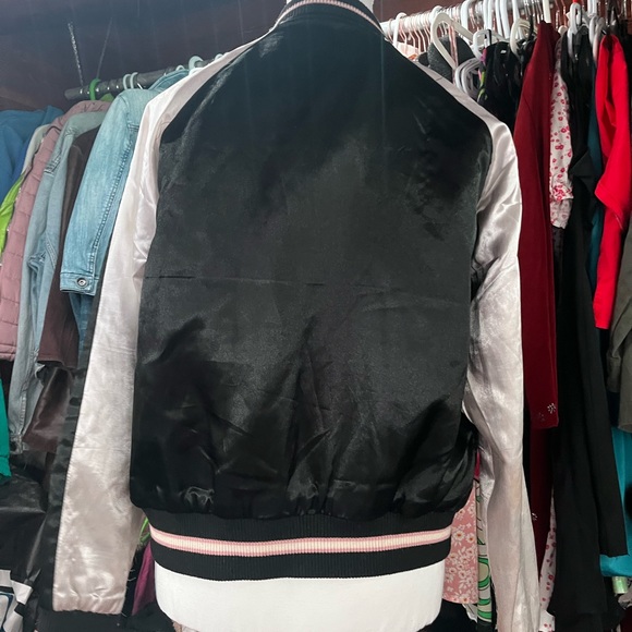 bomber jacket - Picture 3 of 4